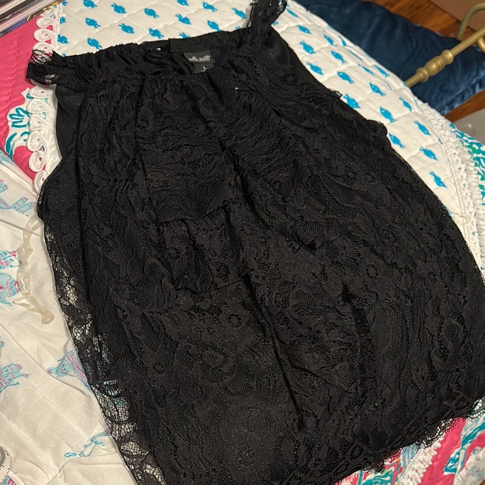 Elegant Black halter Lace Top size L “Willi Smith”